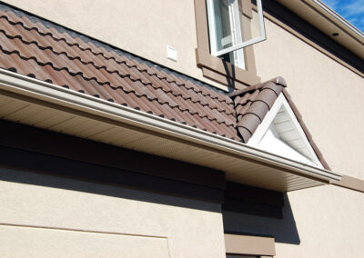 Traditional Barrel Brown Style Polymer Lightweight Lifetime Energy-Efficient Roofing System.